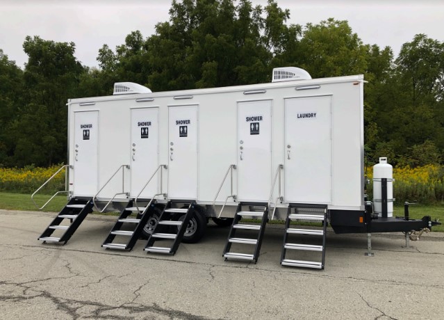 4-Station Luxury Restroom/Shower/Laundry Combo Trailers Outdoor View - The Lavatory Los Angeles